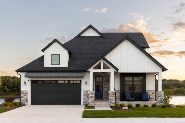 Best Roof Moss and Algae Removal  in Pierz, MN